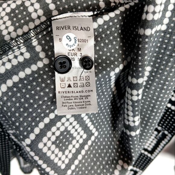 RIVER ISLAND Black and White Geometric Print Button-Up Shirt Size Medium NWOT - Picture 5 of 6